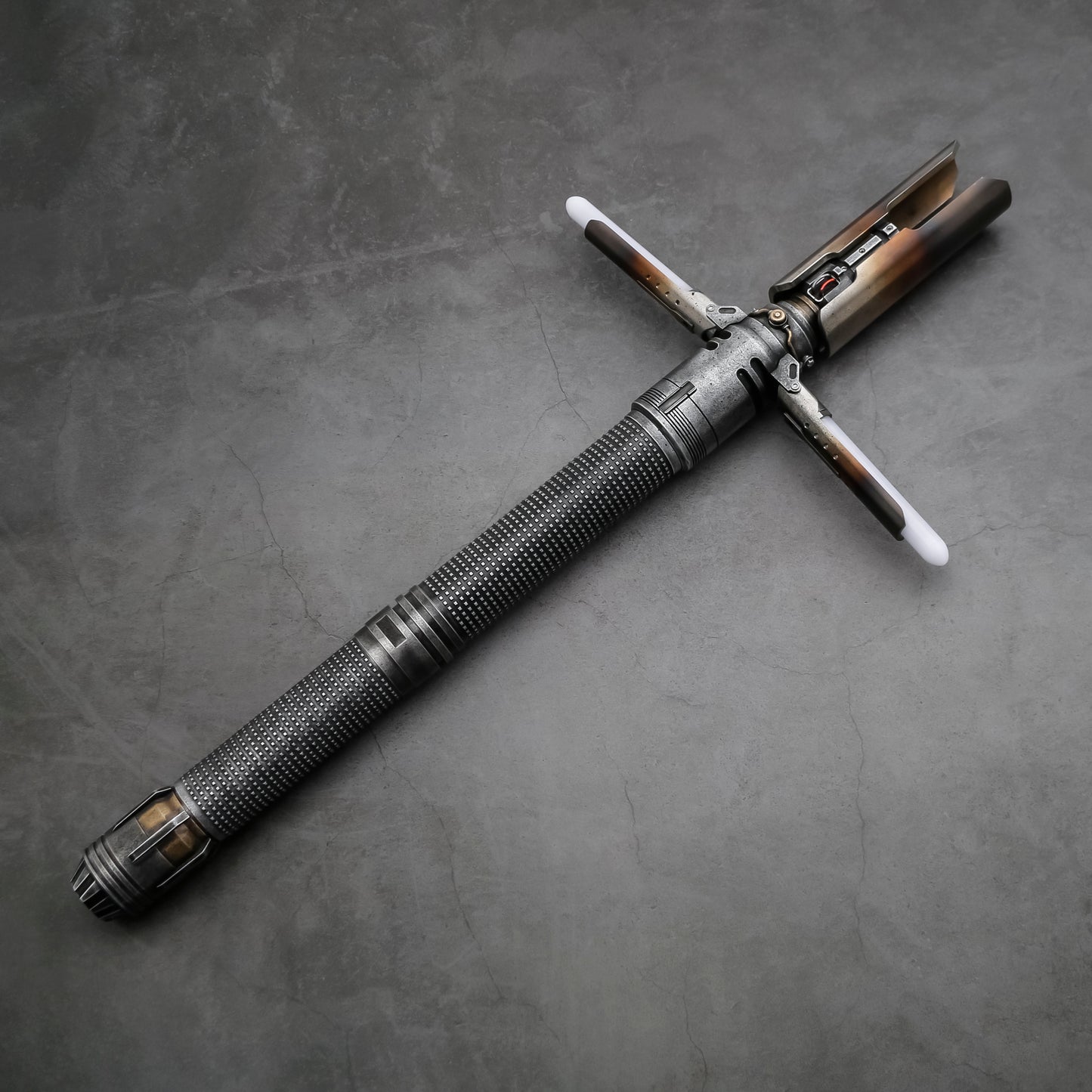 Sabre Laser Survivor Croisé