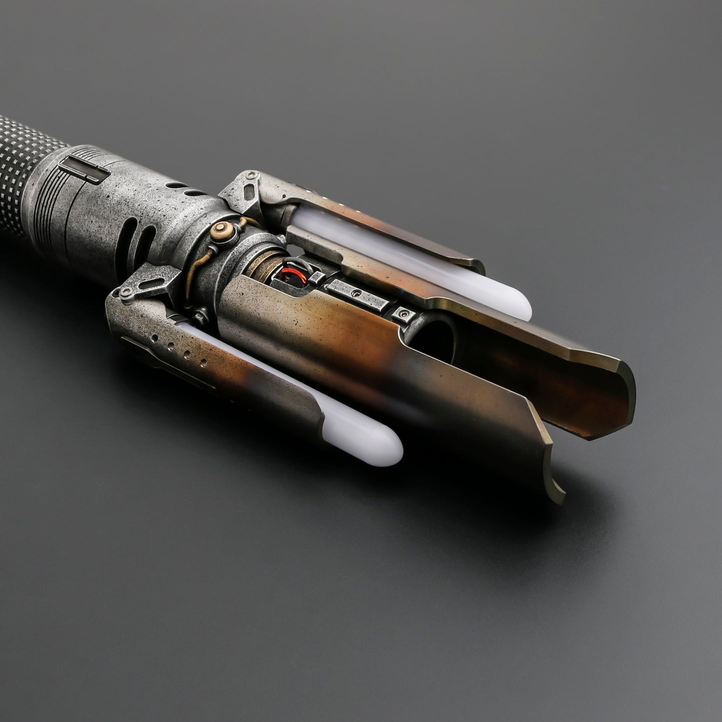 Sabre Laser Survivor Croisé
