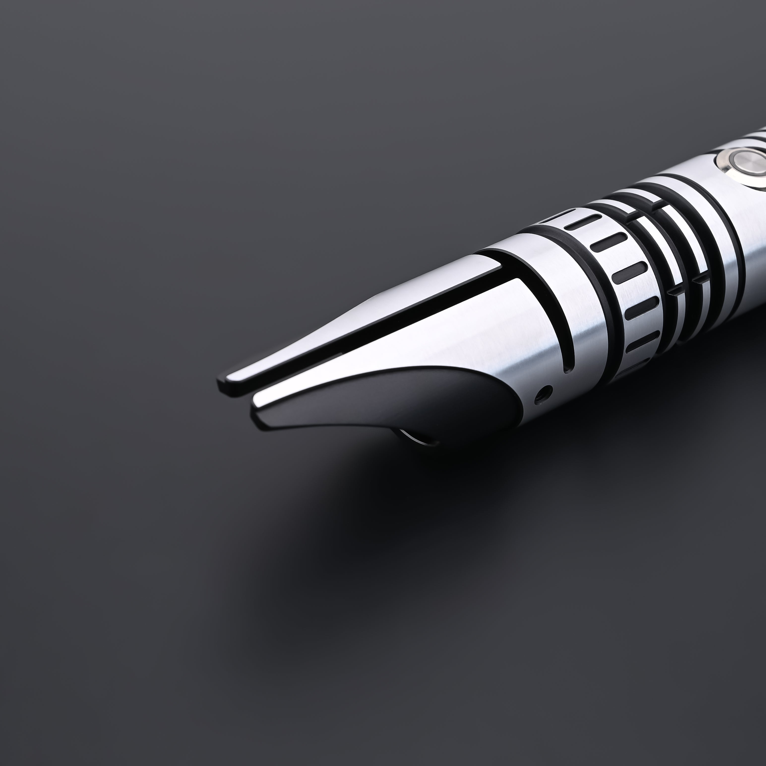 Sabre Laser E24