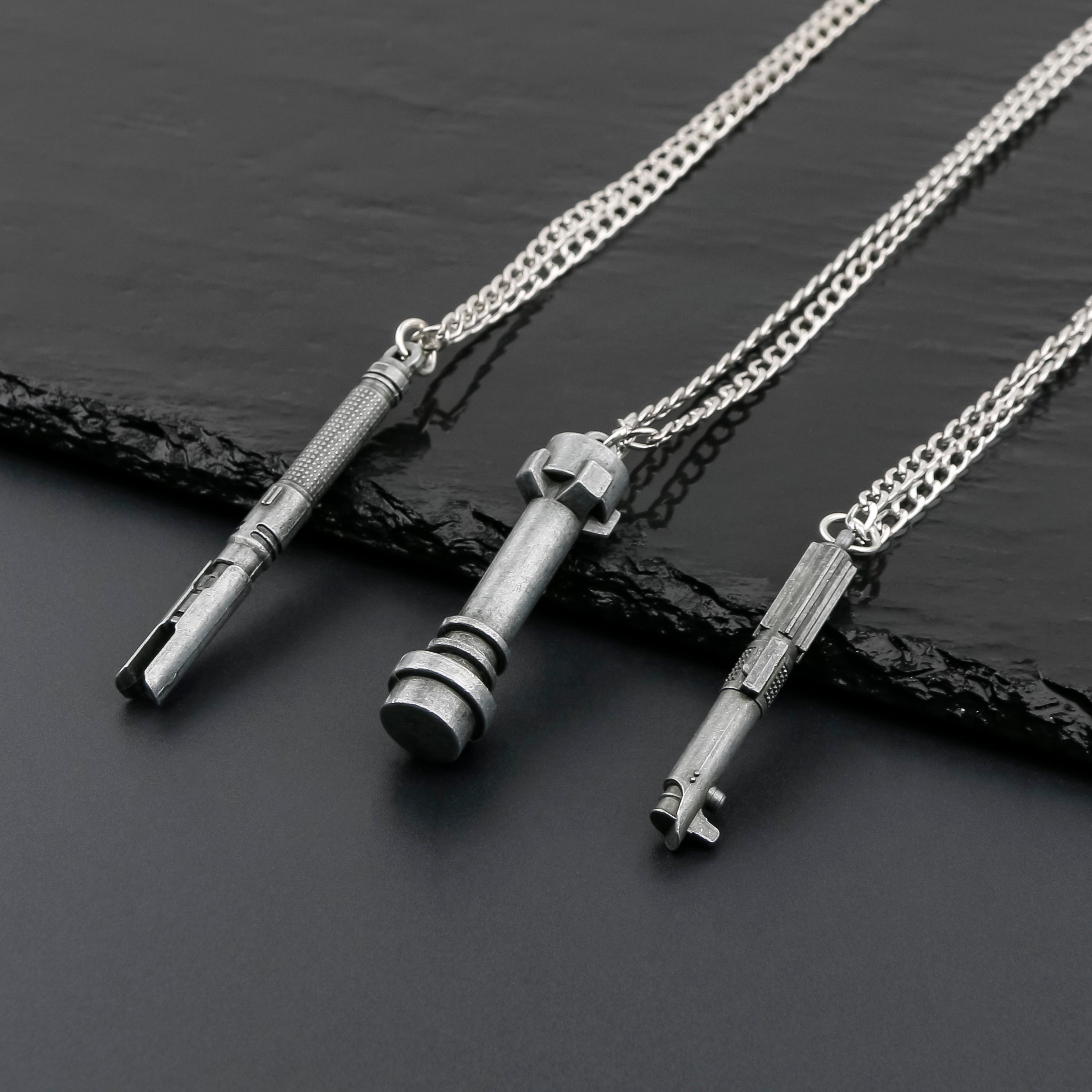 Collier Sabre Laser